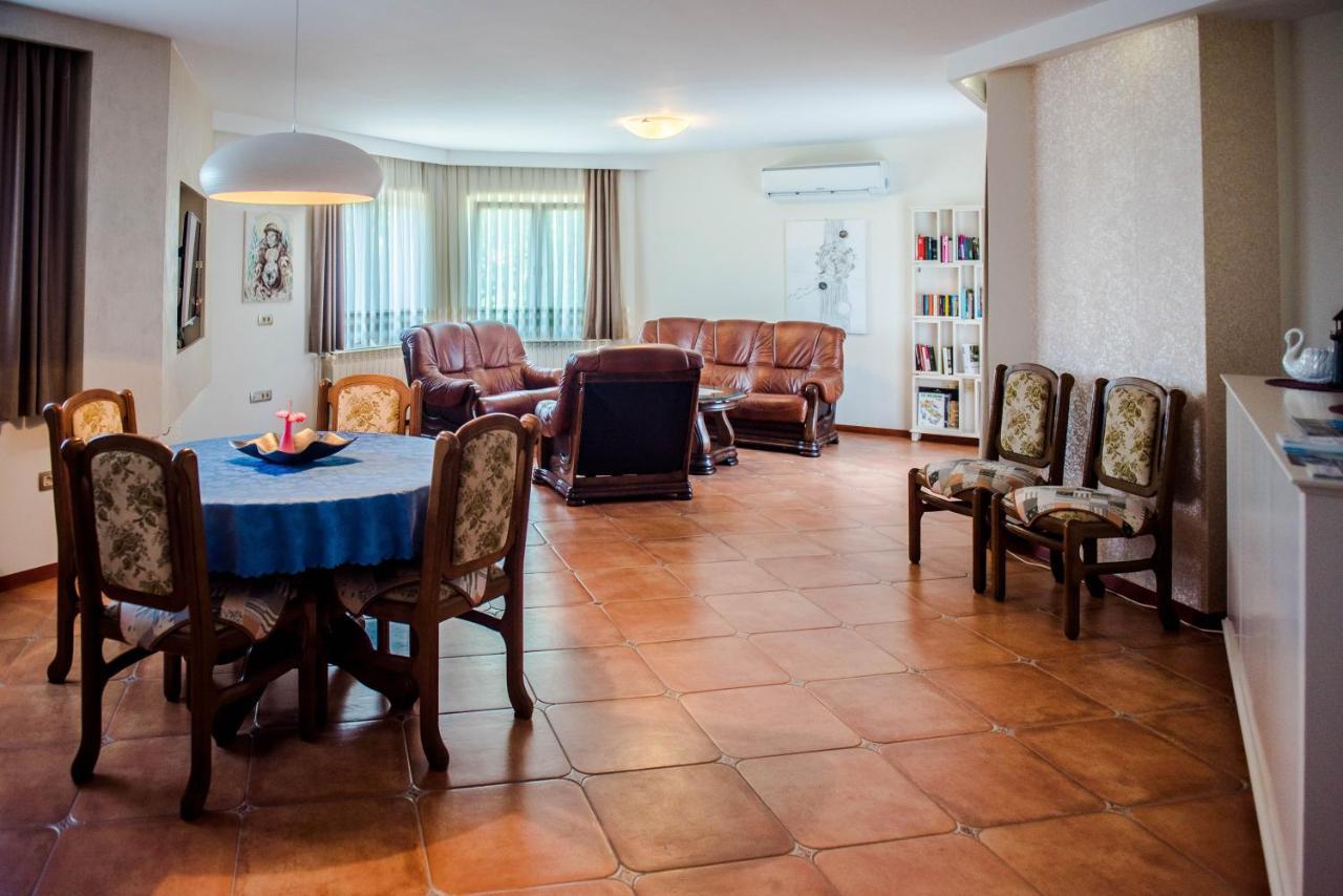 Villa Miriam Family Apartment Međugorje Exteriör bild