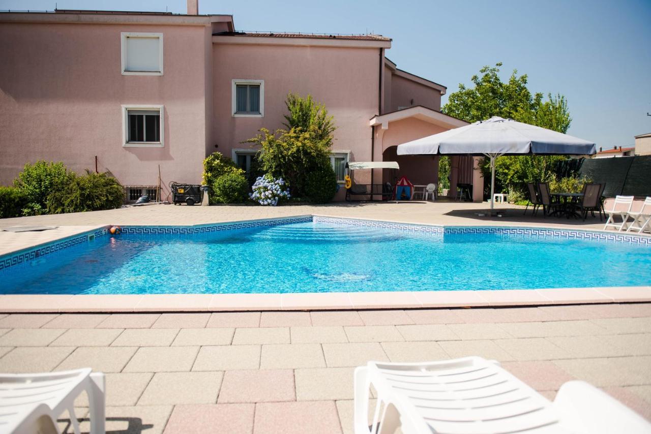 Villa Miriam Family Apartment Međugorje Exteriör bild
